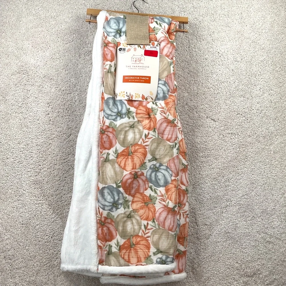 The Farmhouse Rachel Ashwell Pumpkin Throw Blanket 50x70 Fall Decor Faux Fur New